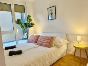 Moderne Wohnung mit Balkon - Nähe Shopping City Süd